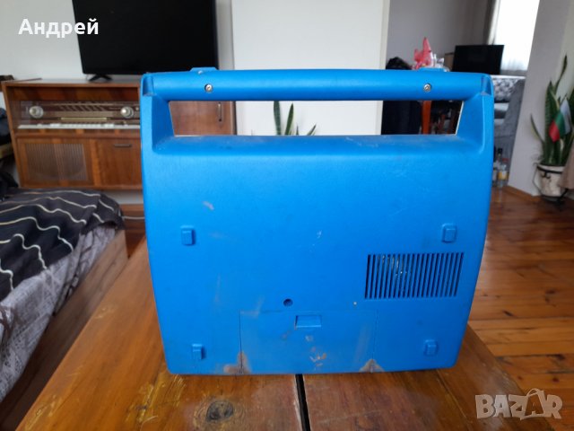 Стар радиограмофон Sanyo, снимка 4 - Антикварни и старинни предмети - 35894061