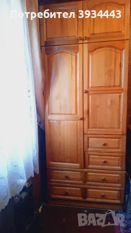 Двукрилен чамов гардероб с надстройка, снимка 1
