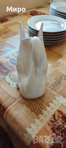 Порцеланов лебед, снимка 2 - Статуетки - 53839444