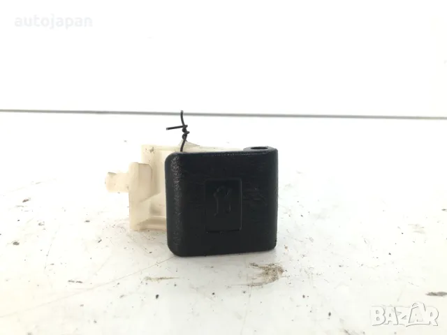 Лостче преден капак Toyota Avensis Verso 2.0 D 116hp 1CD