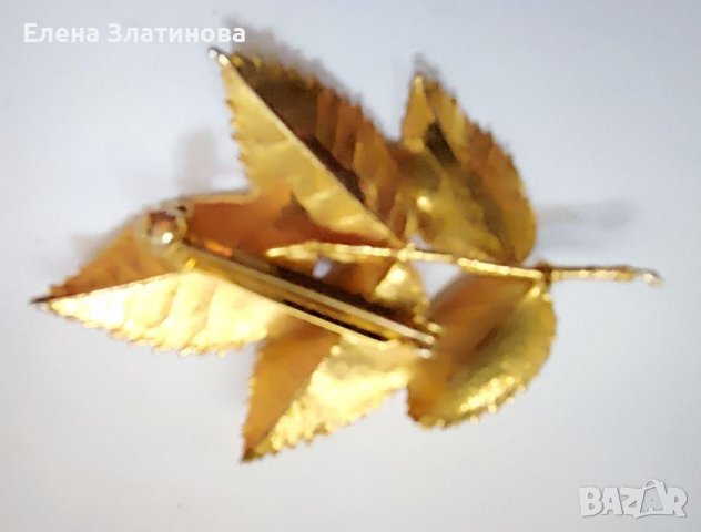 Позлатена брошка, снимка 5 - Колиета, медальони, синджири - 39904501