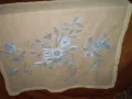Стара ръчно бродирана покривка на тюл синя бродерия, снимка 3