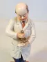 порцеланова фигурка на аптекар фармацевт Goebel , снимка 2
