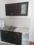 Компактна кухня с мивка, смесител и бар плот., снимка 3