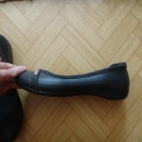 Нови оригинални Crocs черни балеринки 34 номер, снимка 3 - Детски обувки - 40236992