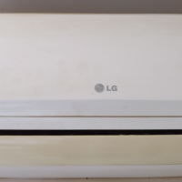 продавам климатик за части LG Няма връска вътрешното с външното тяло !, снимка 1 - Климатици - 44556175