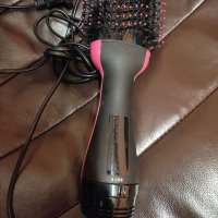 Електрическа четка REVLON Pro Collection One-Step Hair Dryer & Volumizer, RVDR5222E с проблем, снимка 2 - Маши за коса - 40028957