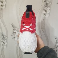 оригинални маратонки  Adidas Ultra Boost 4.0 'White Scarlet' номер 42,5- 43 1/3, снимка 12 - Маратонки - 41610712