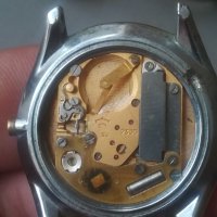 Часовник Raketa quartz. Made in USSR. Vintage watch. Ретро часовник. Ракета. Кварцов механизъм. , снимка 5 - Мъжки - 42090398