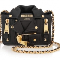 Дамска чанта Moschino код 93, снимка 1 - Чанти - 36075078