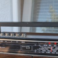 Радио касетофон ''Philips'' RR 437, снимка 3 - Антикварни и старинни предмети - 41786329