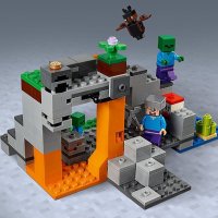 Употребявано Lego Minecraft - Пещерата на зомбитата (21141) без кутия и инструкции, снимка 4 - Конструктори - 41097788