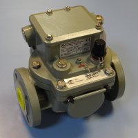 предпазно газово реле Bucholz Typ12 URF 25/10 monitoring relay for tap changer, снимка 6 - Резервни части за машини - 41728724
