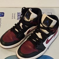 Nike Air Jordan 1 номер 37.5, снимка 2 - Маратонки - 44349081