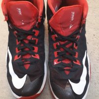 Баскетболни кецове Nike, снимка 1 - Кецове - 41448391
