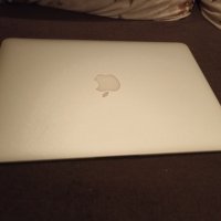 Macbook air , снимка 4 - Лаптопи за работа - 41534340