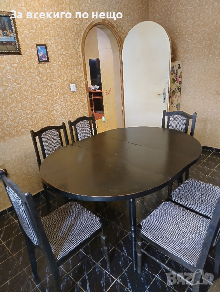 Разгуваема трапезна маса с 6 стола, снимка 1