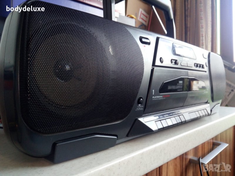 Telefunken RC 900 CD радиокасетофон в Радиокасетофони, транзистори в гр ...