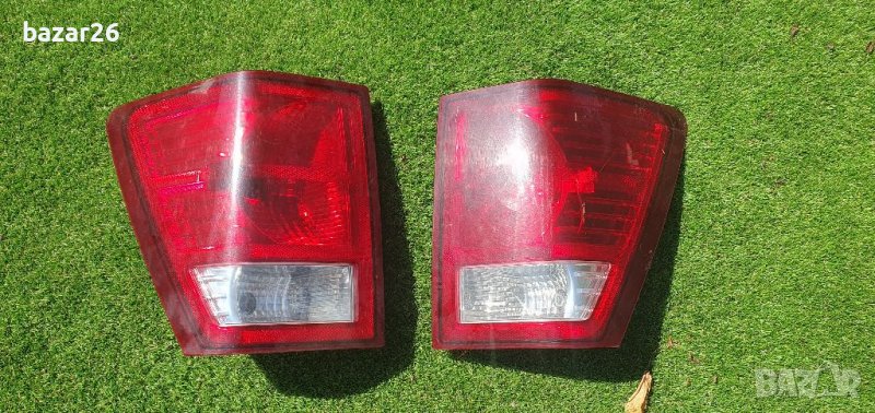 Jeep grand cherokee 2008 задни светлини стопове. Десния има забележка цената е 100лв за 1бр, снимка 1