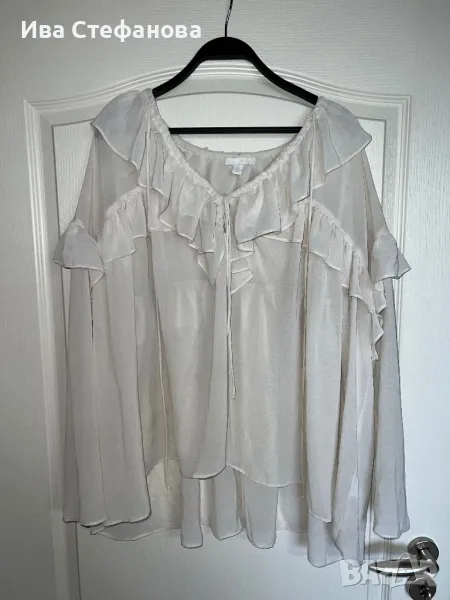 Разкошна нова елегантна  бяла  блуза вълнообразни акценти волани , снимка 1
