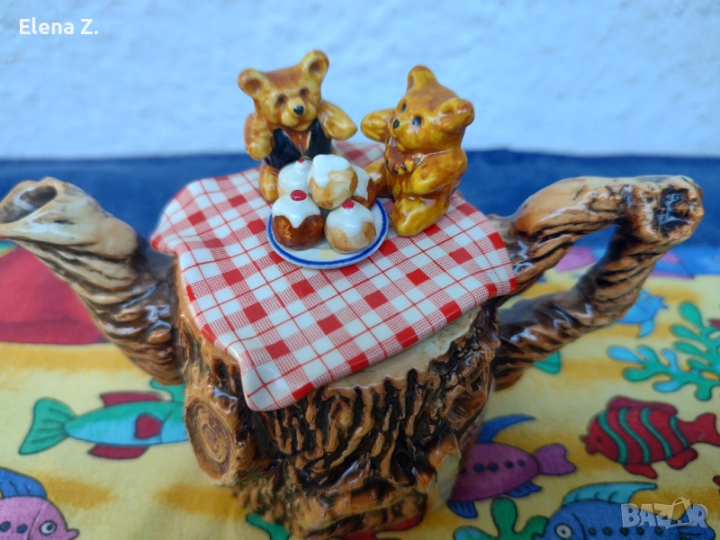 Симпатичен винтидж чайник с мечета Paul Cardew, снимка 1