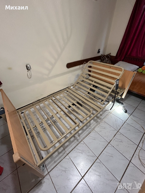 Електрическо болнично легло с актидекубитален матрак, снимка 1