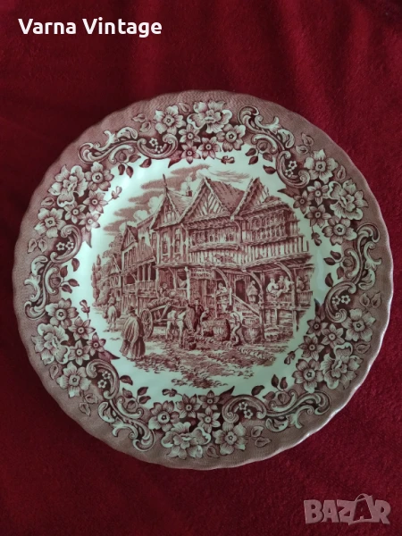 Колекционерска порцеланова чиния Royal Tudor Ware червена. Barker Bros. Ltd Англия., снимка 1