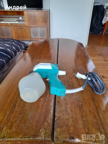 Стар пистолет за боядисване Ореол 5М, снимка 1