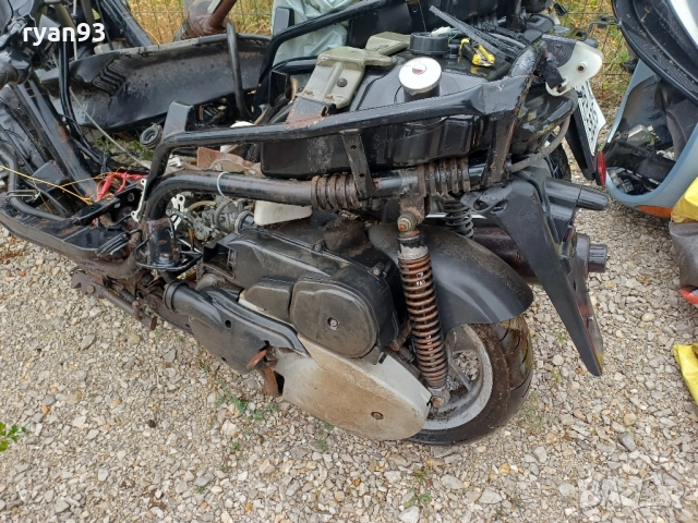 Yamaha Majesty 125cc. - два броя за части, снимка 5 - Части - 51696286