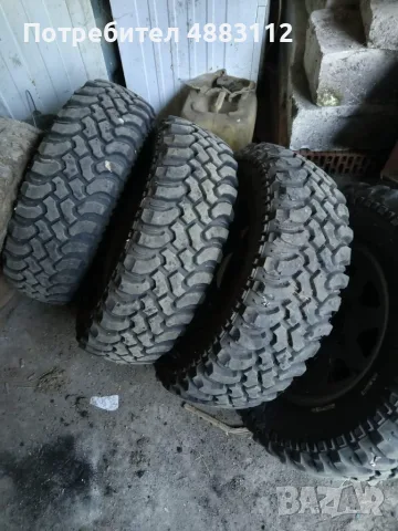 Продавам гуми с джанти за лада нива, снимка 2 - Автомобили и джипове - 56140580