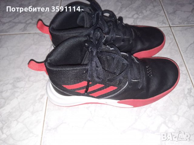 Маратонки Адидас , снимка 2 - Детски маратонки - 39294319