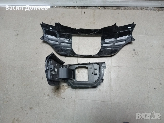 предна решетка Дачия Спринг , снимка 2 - Части - 53147755