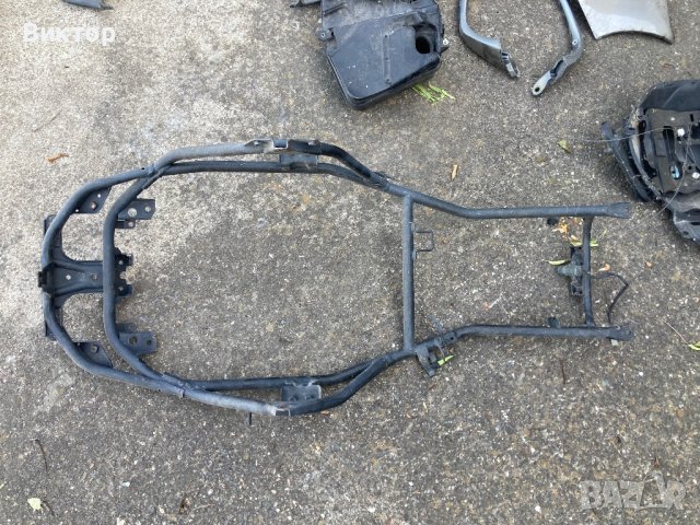 части за сузуки бургман 650-200 лв за всичко, снимка 3 - Мотоциклети и мототехника - 41521521