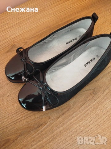 Обувки за момиче