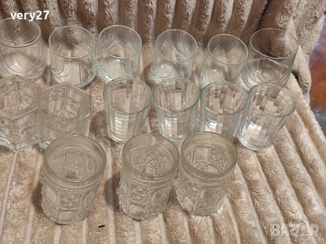 ретро стъклени чаши