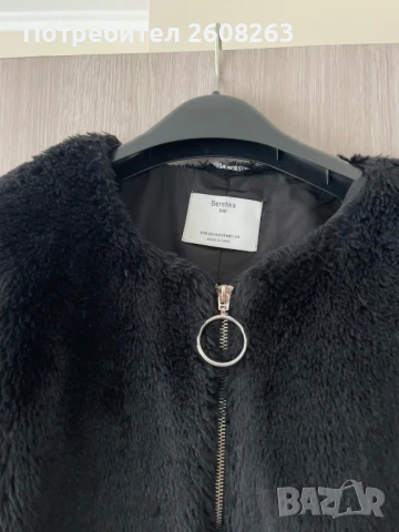 Пухено яке Bershka, снимка 2 - Якета - 50590842
