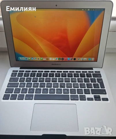 Macbook Air 11  Mac OS Ventura, много добро състояние и отлична батерия