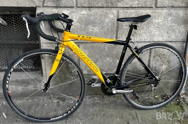 Шосеен велосипед Carrera 