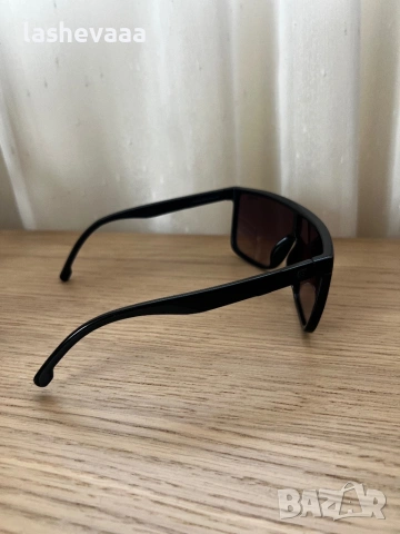 Слънчеви очила Carrera, снимка 9 - Слънчеви и диоптрични очила - 53556905