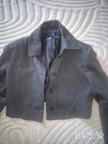 Zara късо сако, снимка 2 - Сака - 53744629