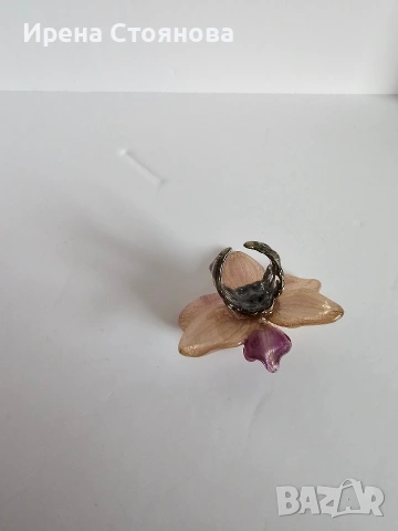 🌼"Орхидейна свежест" 🌼„Винтидж пръстен с истинска орхидея в епоксидна смола – уникално ръчно бижу“, снимка 12 - Пръстени - 53870085