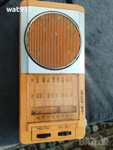 Съветски радиоприемник Вега, снимка 4 - Радиокасетофони, транзистори - 53811661