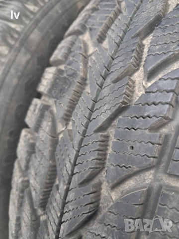 Зимни гуми 225/55/18 - 2 бр, снимка 3 - Гуми и джанти - 53262375