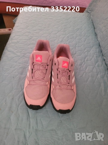 Обувки Adidas , снимка 5 - Маратонки - 51981985