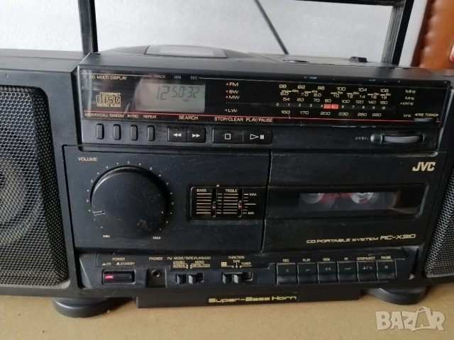 Радиокасетофон със CD JVC RC-X310, снимка 2 - Радиокасетофони, транзистори - 51690588
