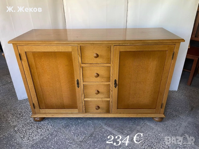 Масивен дървен шкаф / бюфет от естествен дъб, снимка 2 - Скринове - 53794407