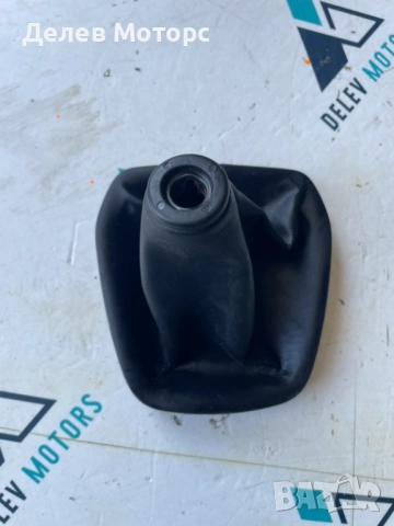 Маншон за скоростен лост от Hyundai I10 (ia) 1.0I, 67 ph, 5 speed, engine G3LA, 2016, 128000 km