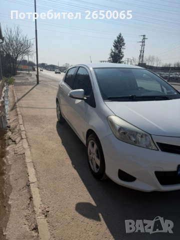 Тойота Yaris 1,0 бензин - 124.000 реални км.!, снимка 4 - Автомобили и джипове - 53857058