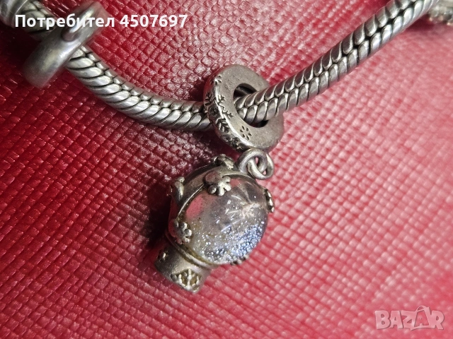 Сребърна гривна Пандора, снимка 5 - Бижутерийни комплекти - 53029679