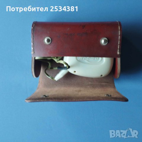 Стара руска самобръсначка електрическа Нева-3, снимка 1 - Колекции - 41561421